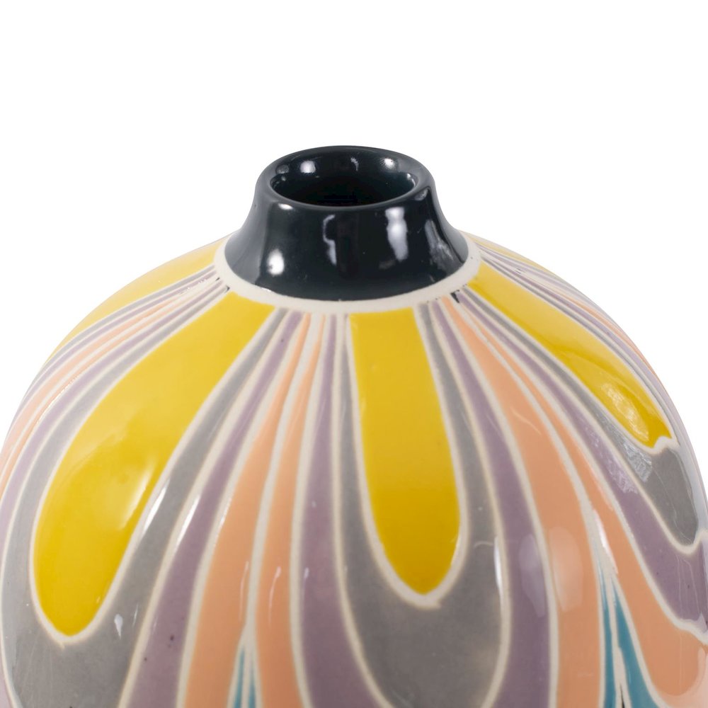 Bramwell Porcelain Vase- Short. Picture 4