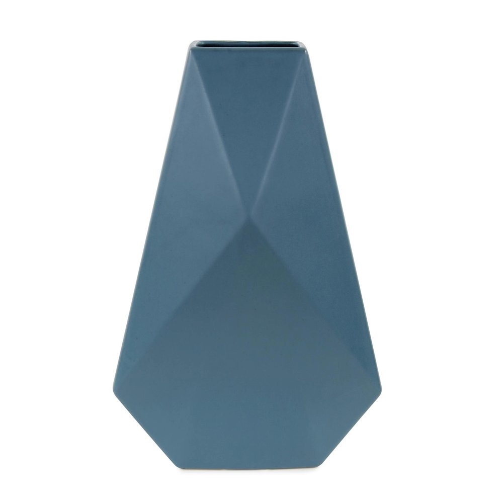 Brassa vessel- Tall. Picture 1