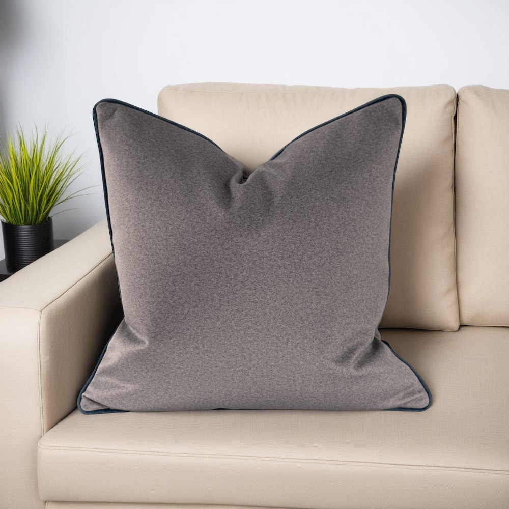 Qiviut Gray 24x24 Poly Filled Pillow. Picture 9