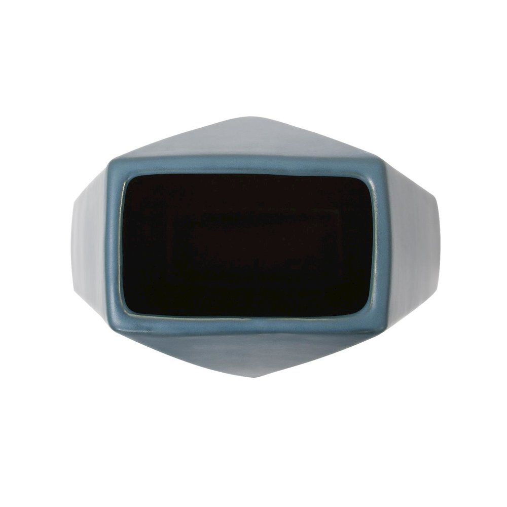 Brassa vessel- Tall. Picture 5