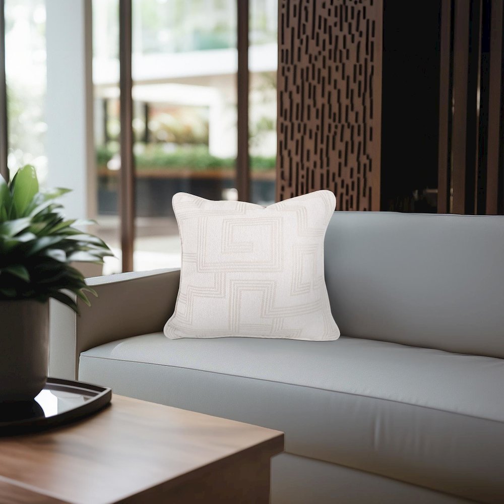 Indoor/Outdoor Pillow 20 x 20 Syros Natural. Picture 9
