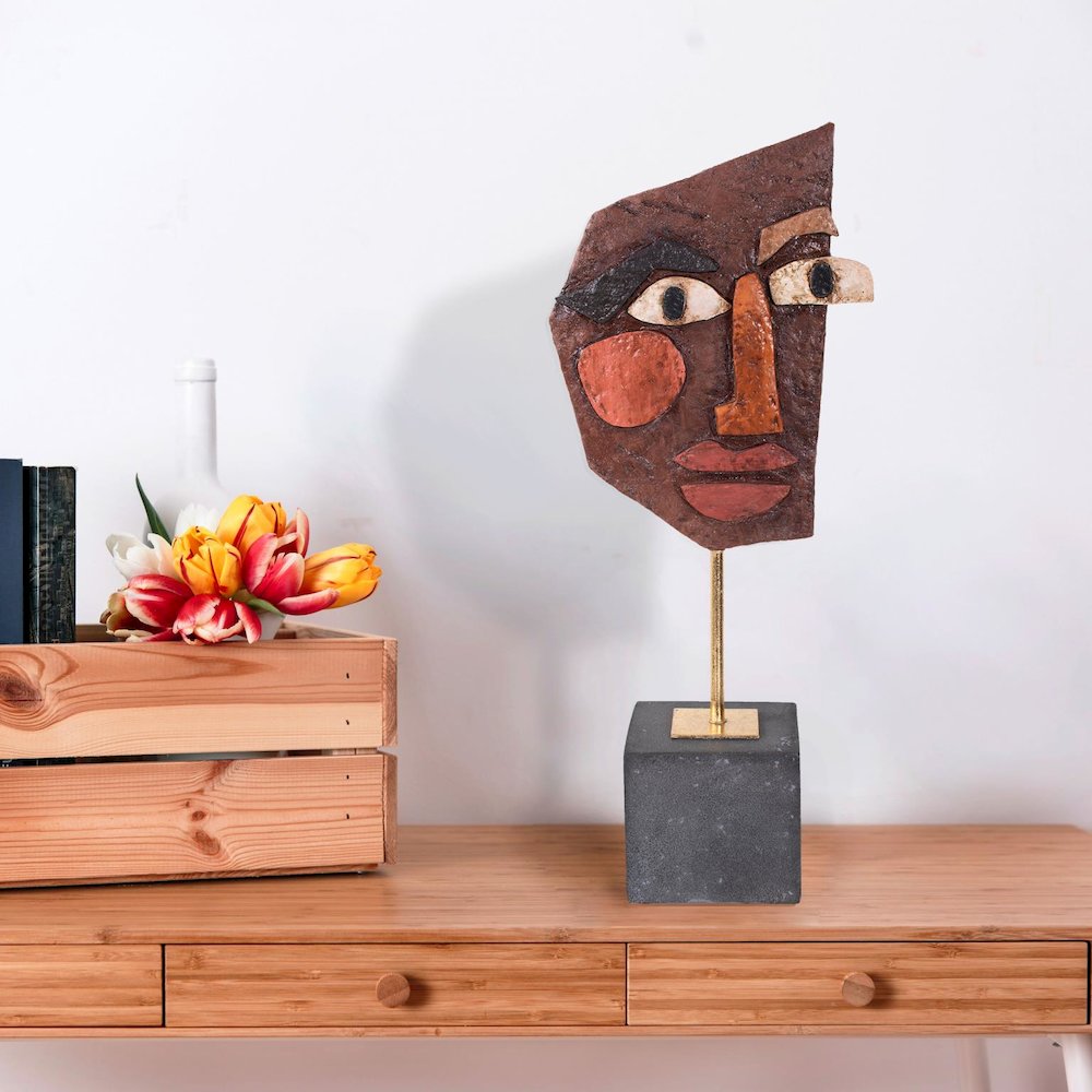 Oliver Sculpture. Picture 9