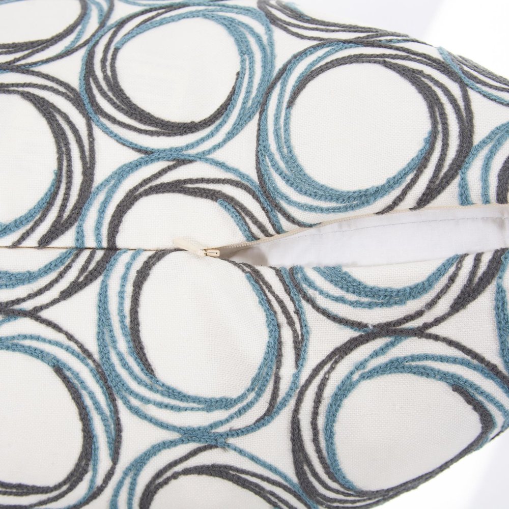 20 x 20 Demo Indigo Pillow  - Down Fill. Picture 5