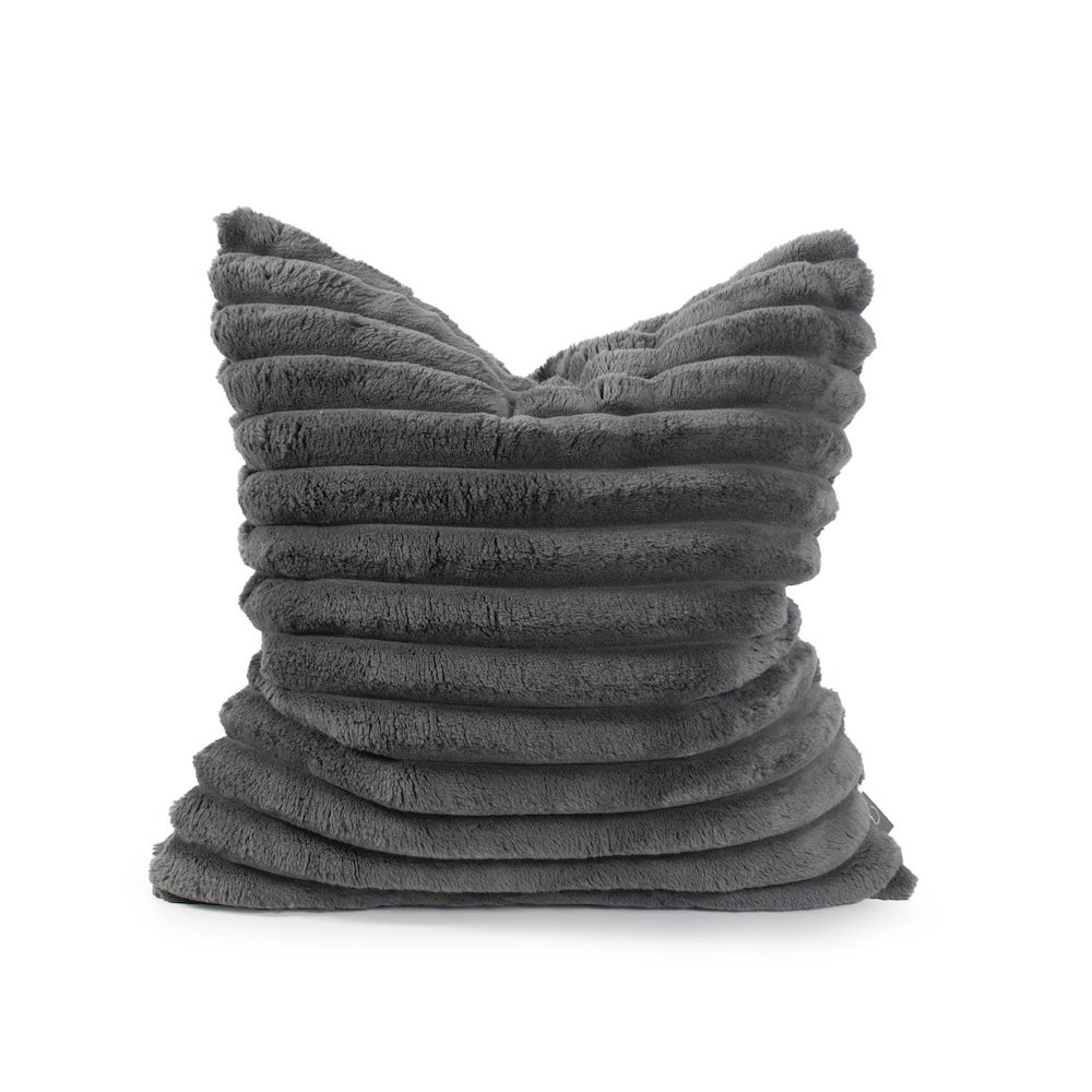 Pillow 20 x 20 Shar Pei Charcoal - Down Insert. Picture 1