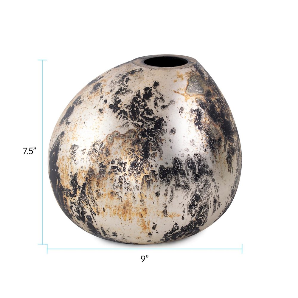 Callisto Bulbous Glass Vase. Picture 8