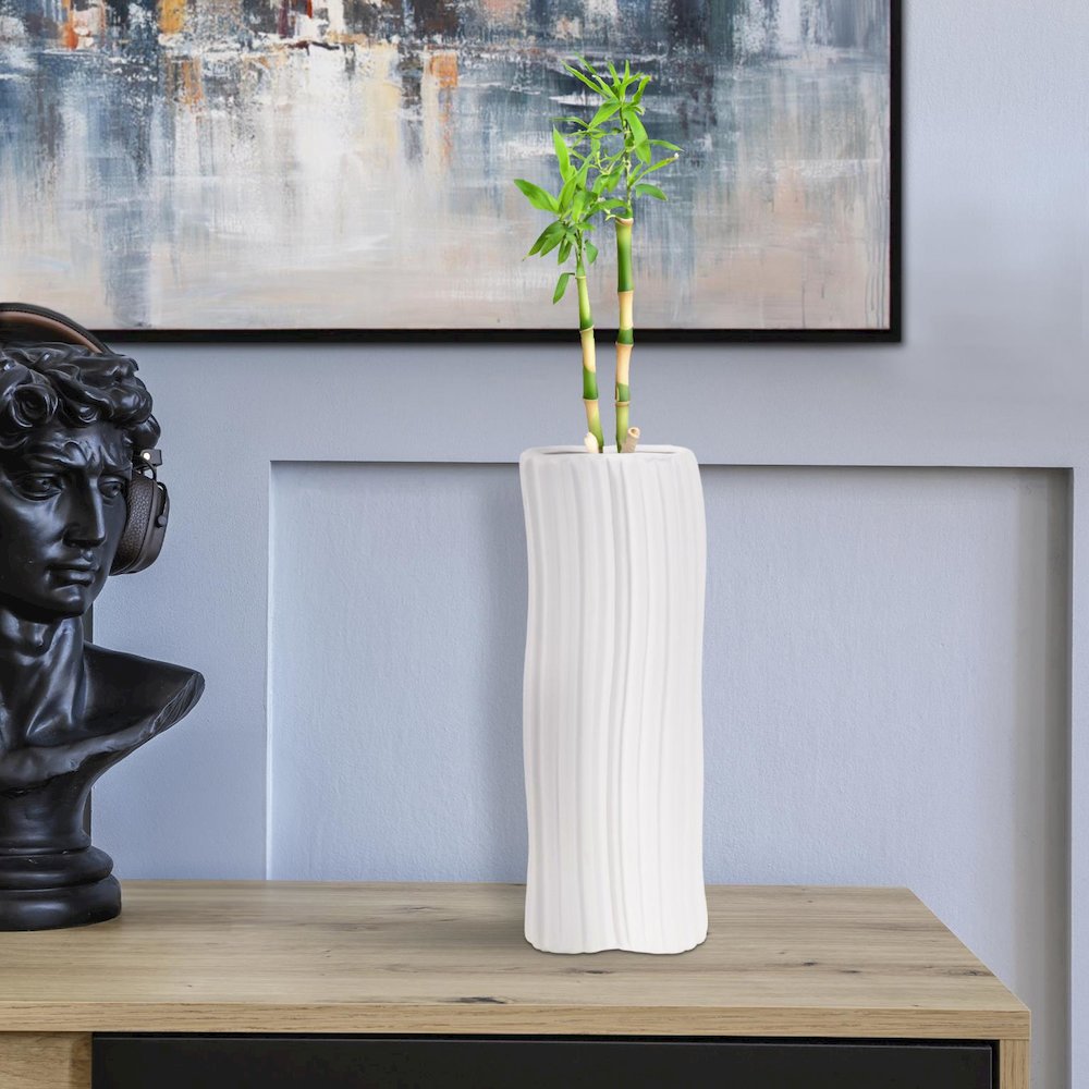 Hirst Contemporary Vase- Medium. Picture 9