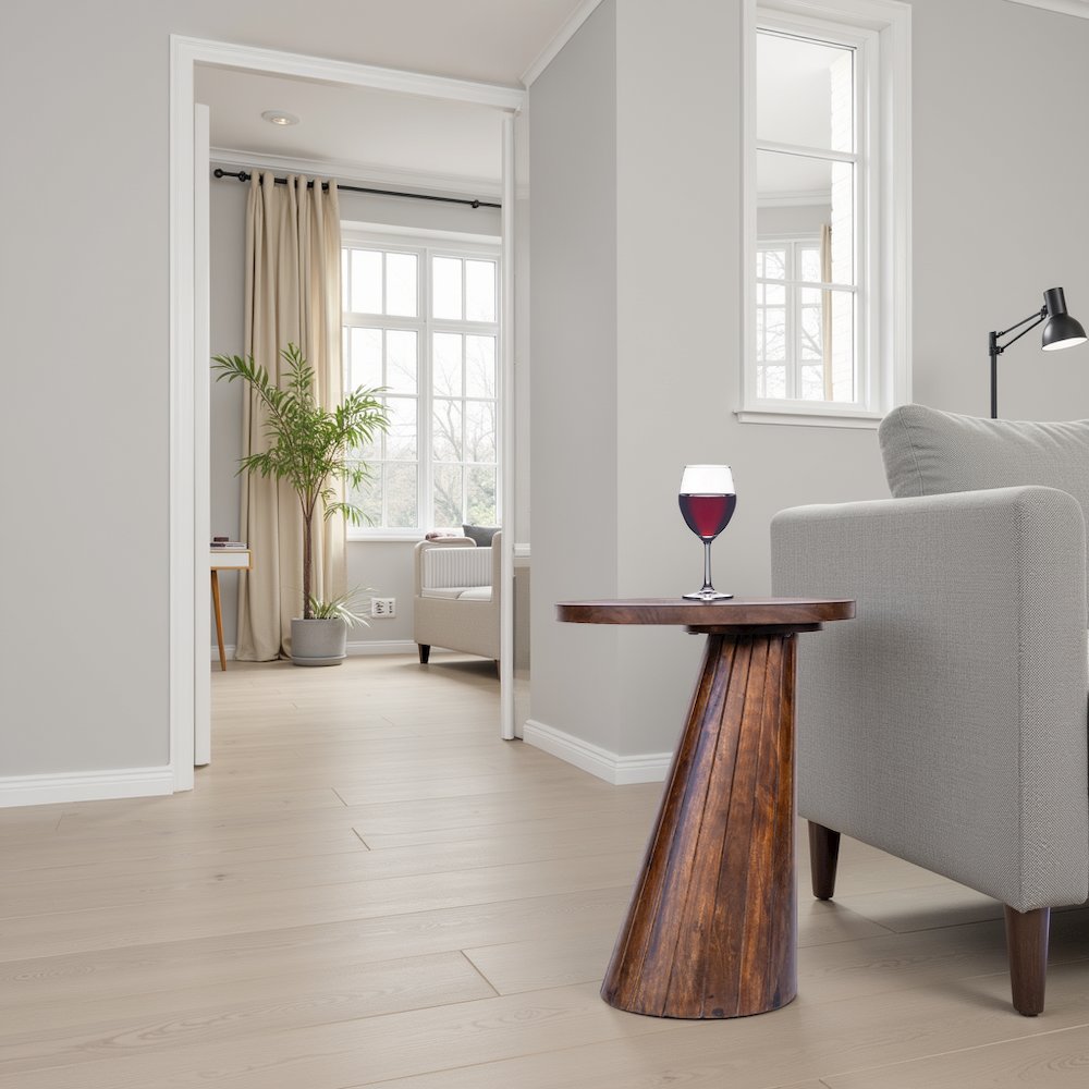 Oliver End Table. Picture 6