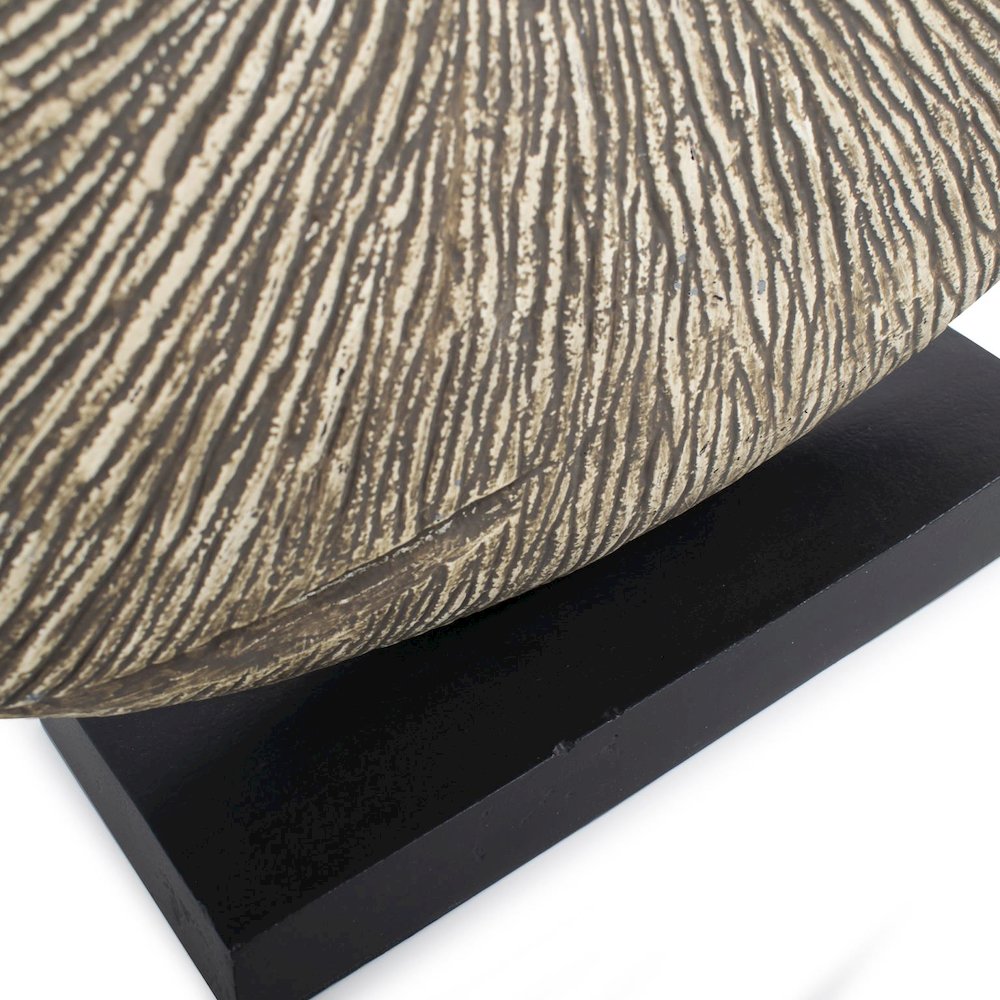 Hubert Textural Sculpture. Picture 5