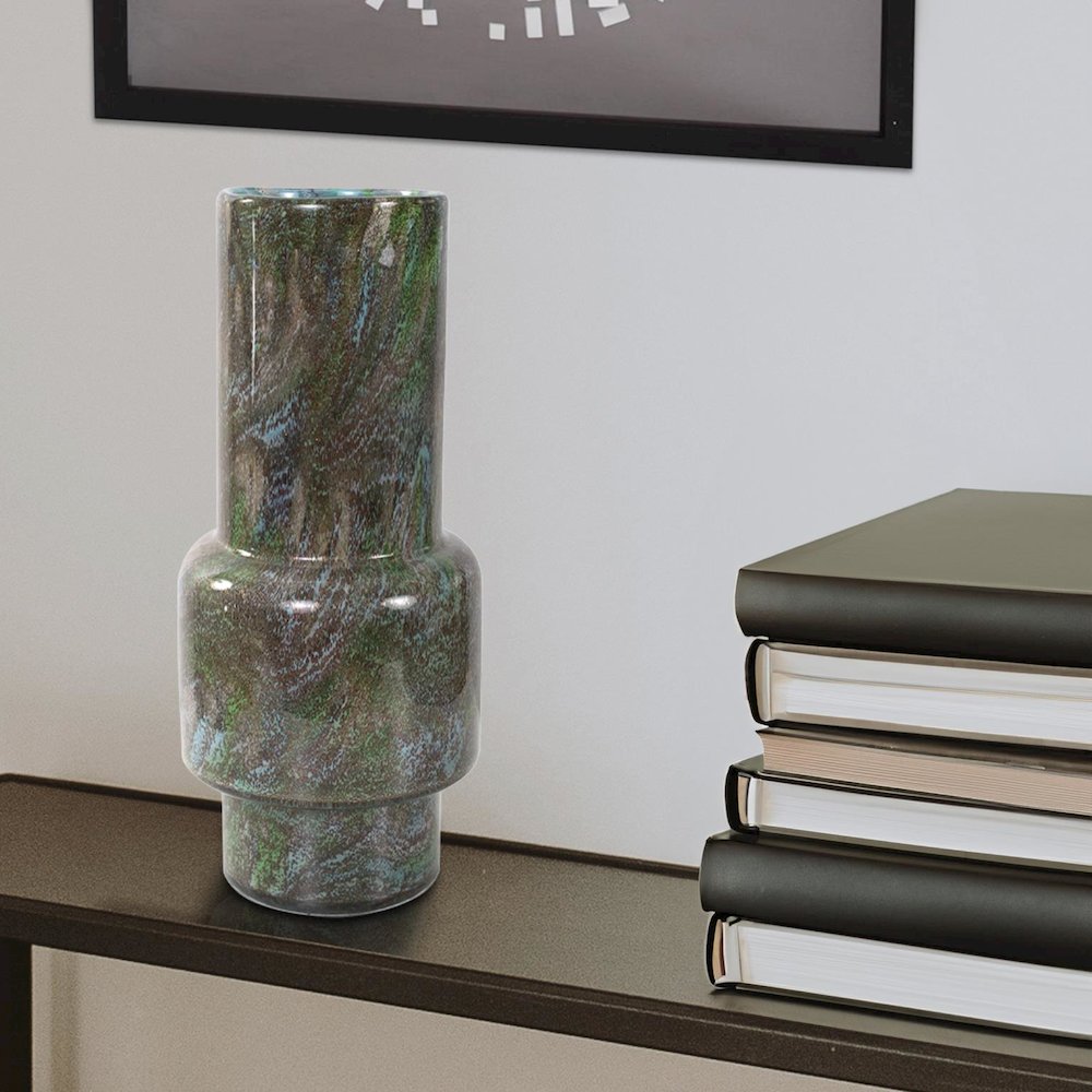 Kabir Glass Vase- Medium. Picture 6