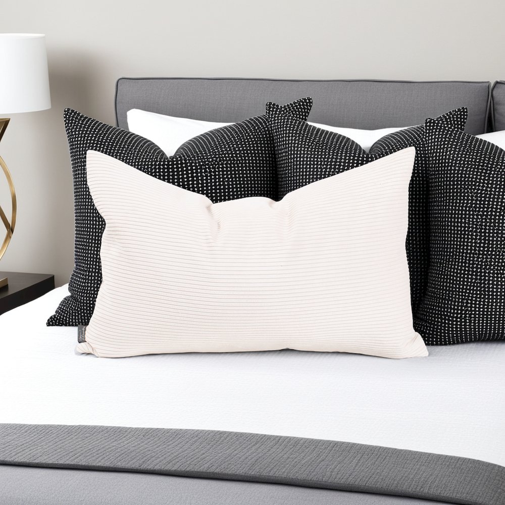 Pillow 14 x 22 Pana Natural - Poly Insert. Picture 2