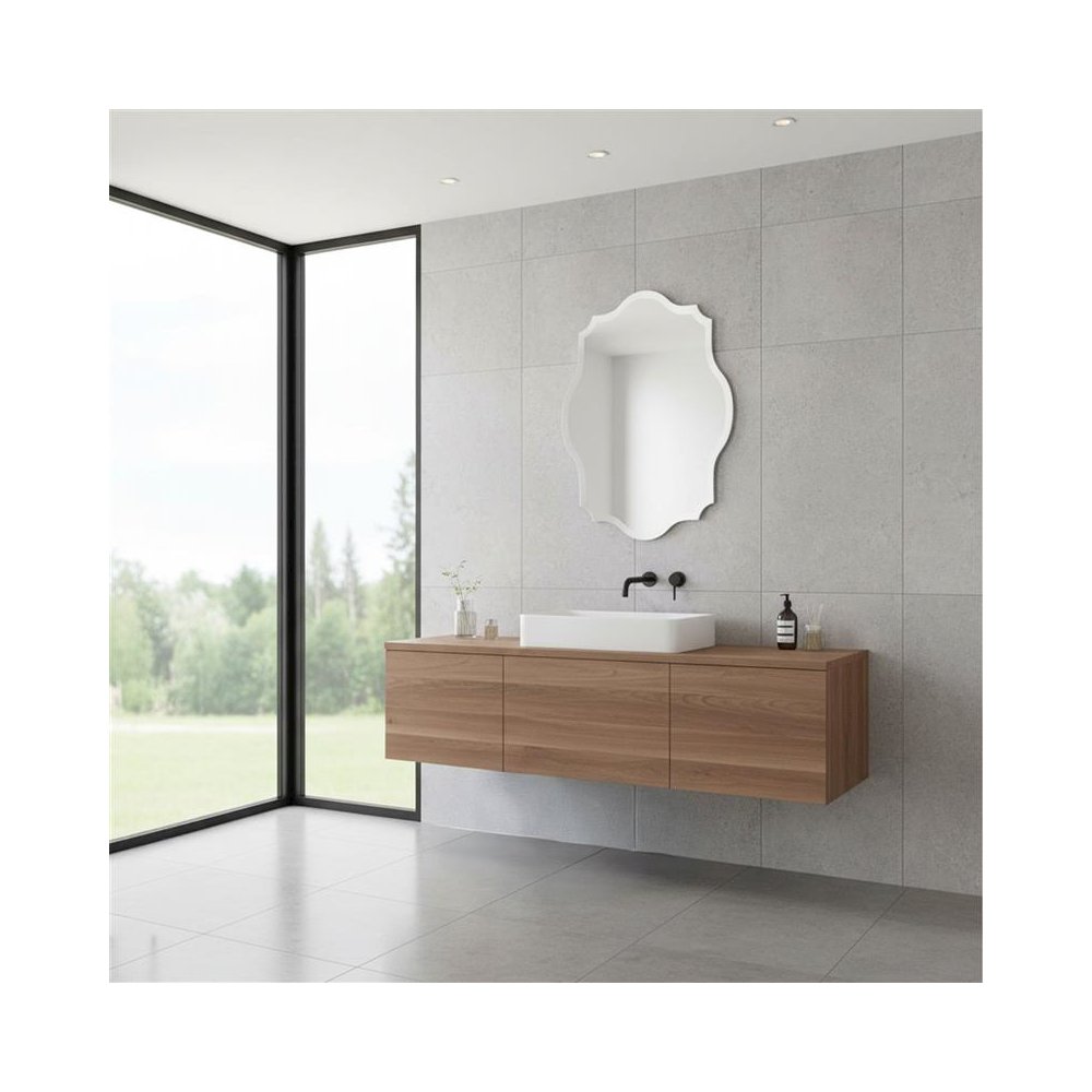 Frameless Scalloped Mirror Long. Picture 8