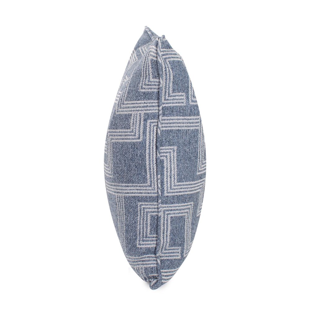 Indoor/Outdoor Pillow 24 x 24 Syros Denim. Picture 3