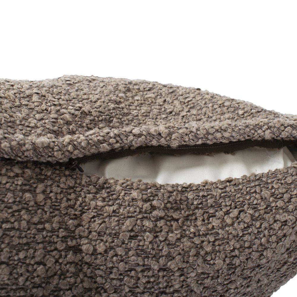 24 in. x 24 in. Pillow  Barbet Chocolate  - Down Insert. Picture 5