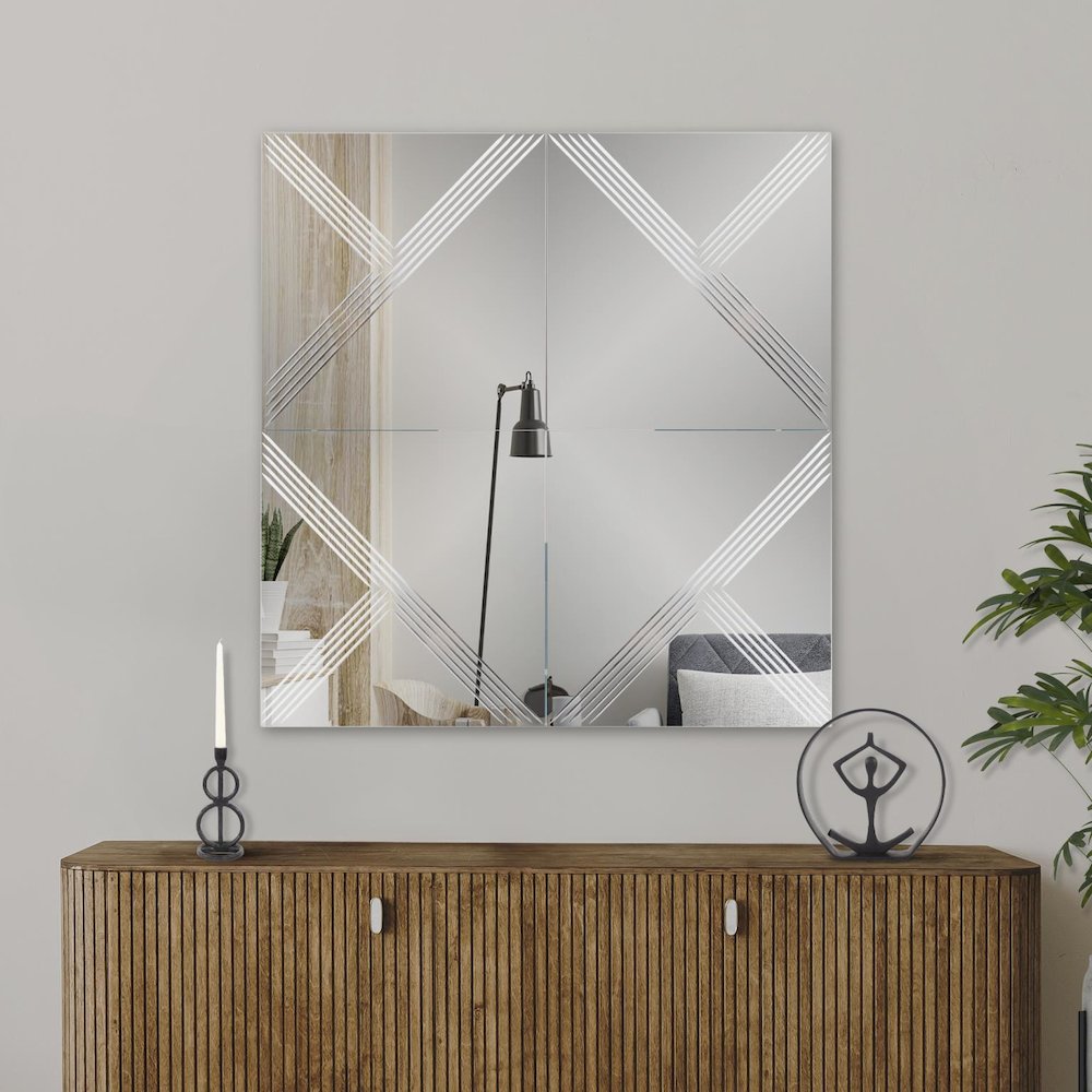 Adoree V Grooved Square Mirror. Picture 3