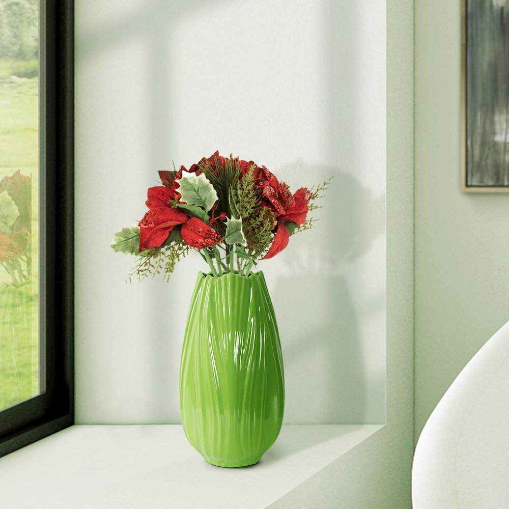 Field Green Short Ceramic Vase. Picture 2
