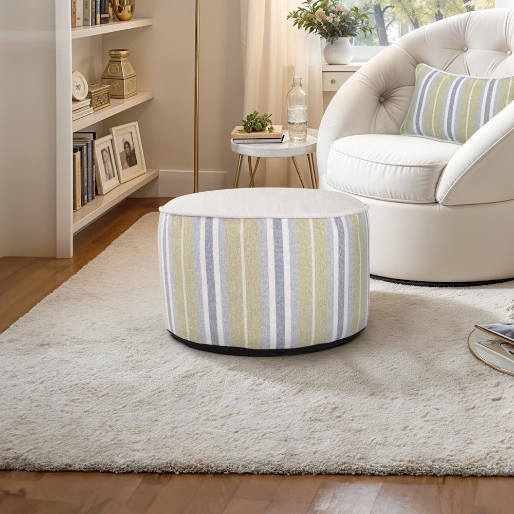 Short Indoor/Outdoor Pouf Dune Moss. Picture 8