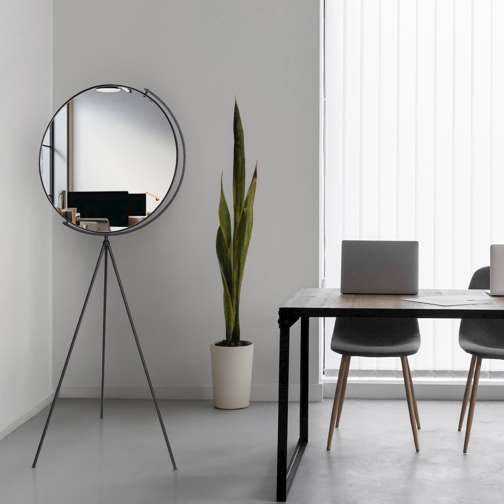 Bastien Tripod Floor Mirror. Picture 9