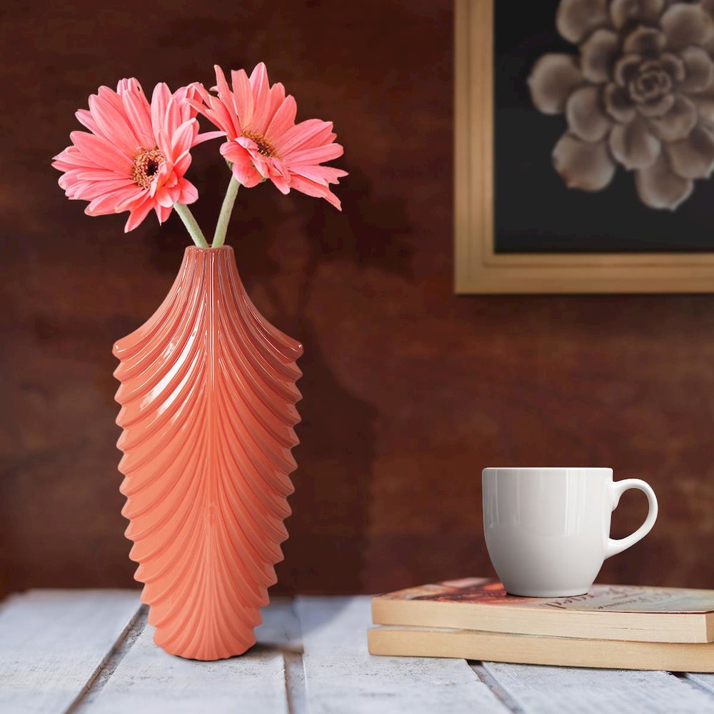 Coral Reef Vase- Short. Picture 8