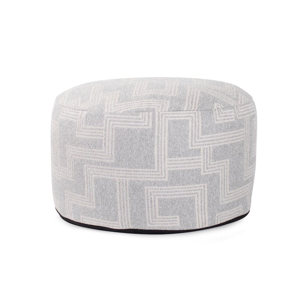 Short Indoor/Outdoor Pouf Syros Fog. Picture 1