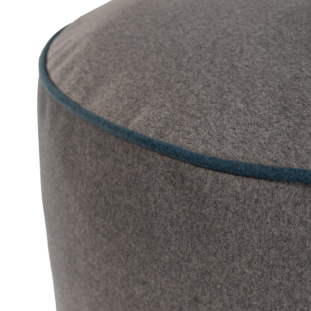 Qiviut Gray Foot Pouf. Picture 3