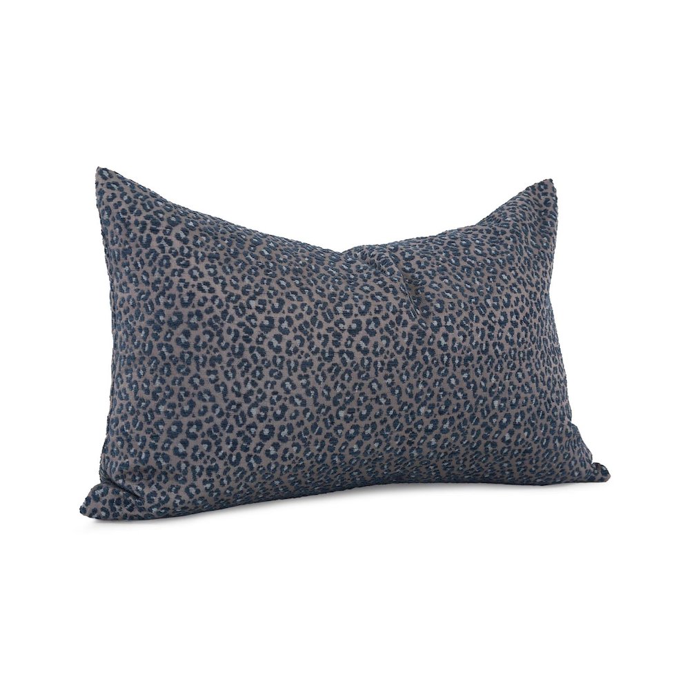 Pillow  14 x 22 Lynx Indigo - Poly Insert. Picture 2