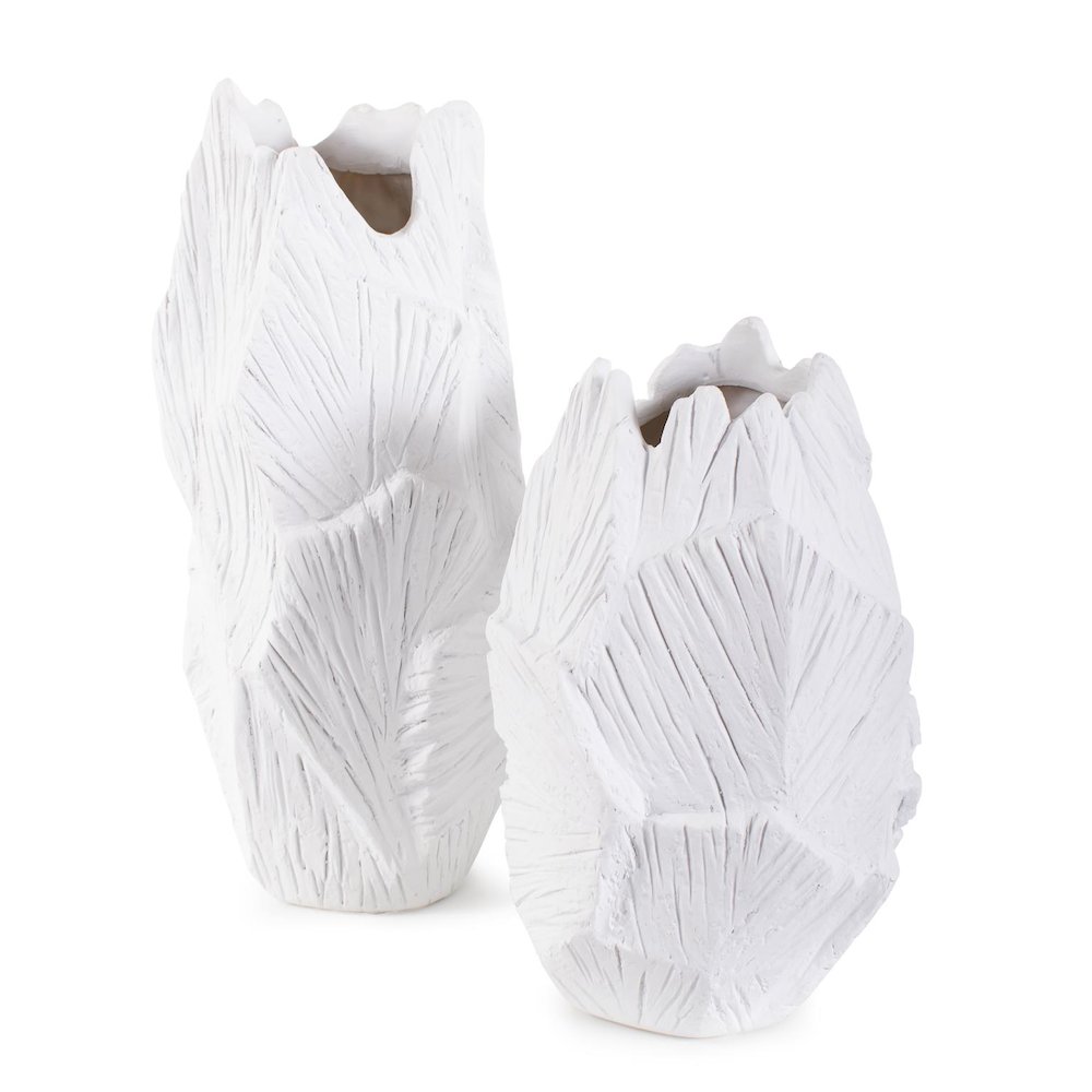 Abstract Elm Short Vase in White. Picture 6