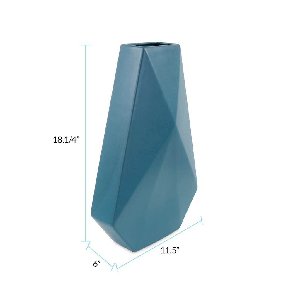 Brassa vessel- Tall. Picture 9