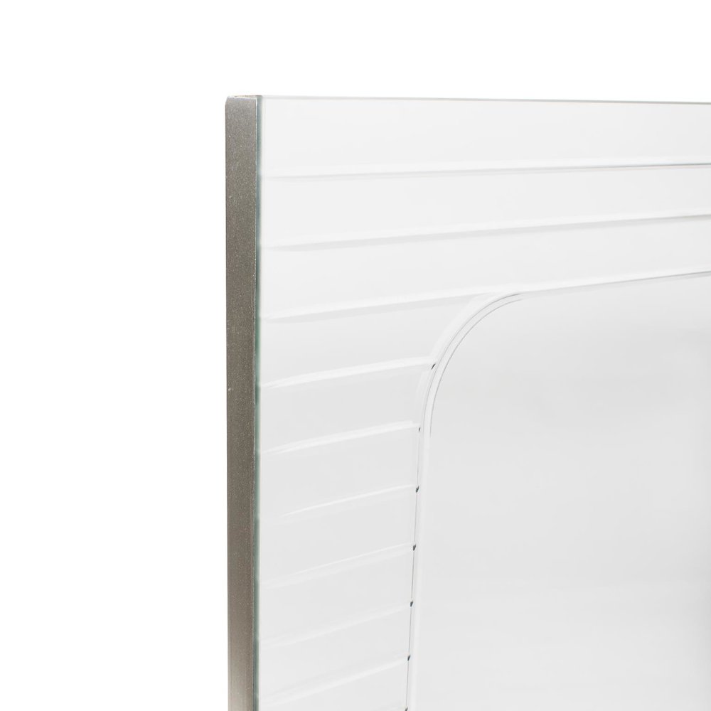 Adoree V Grooved Vanity Mirror. Picture 3
