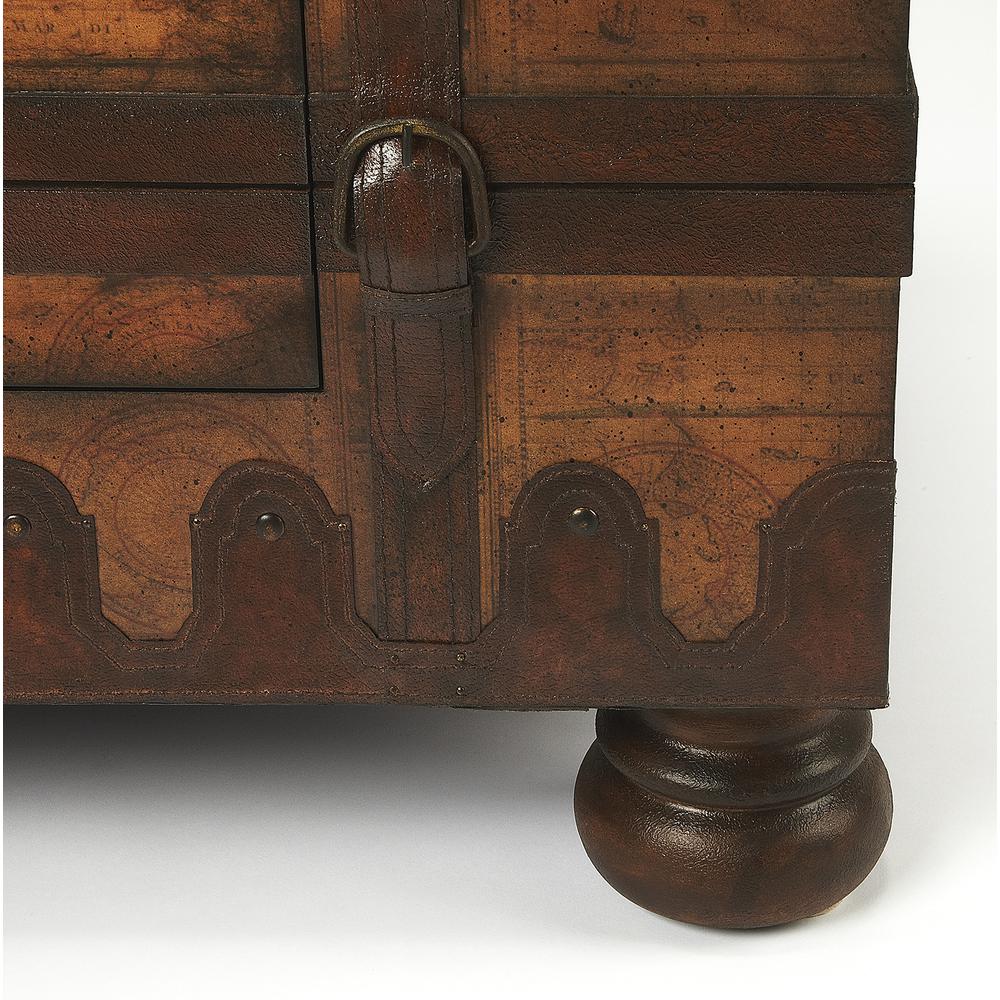 Vasco Old World Map Trunk Table, Light Brown. Picture 3