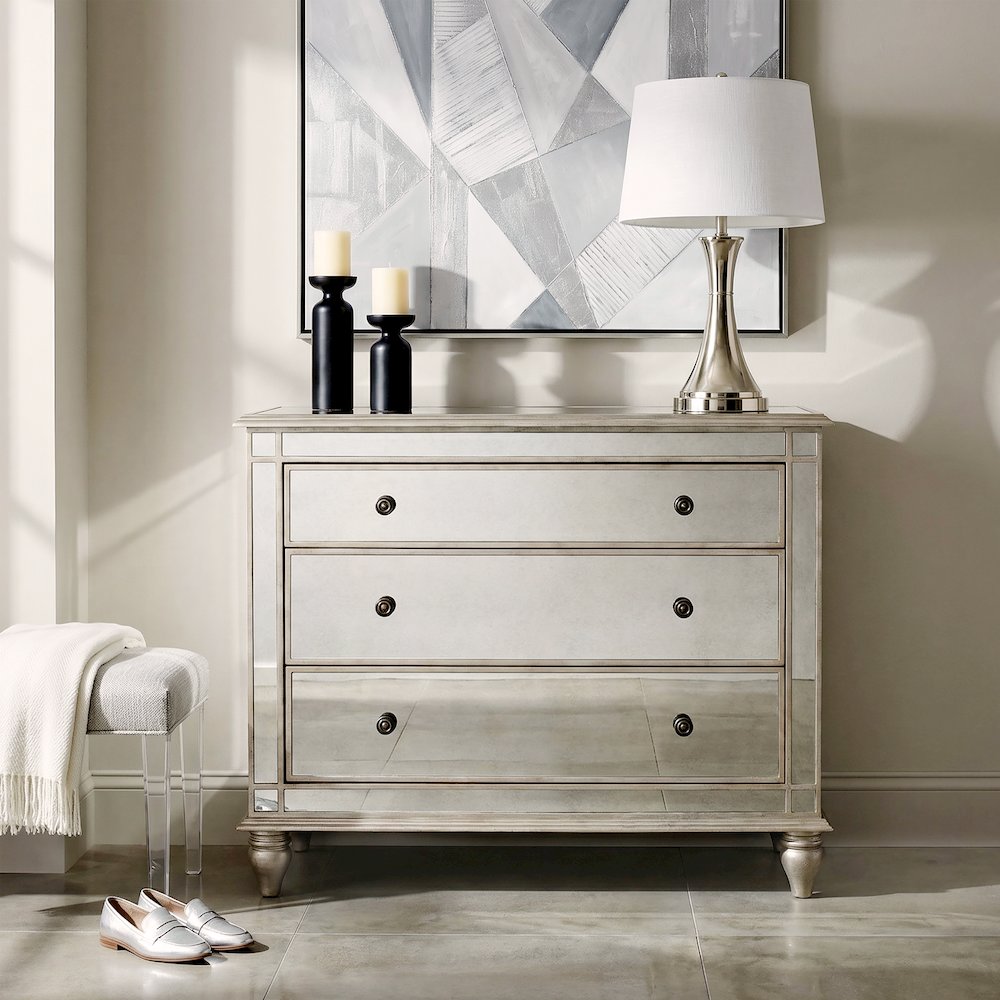 Laflin Mirrored Console Chest, Silver. Picture 11