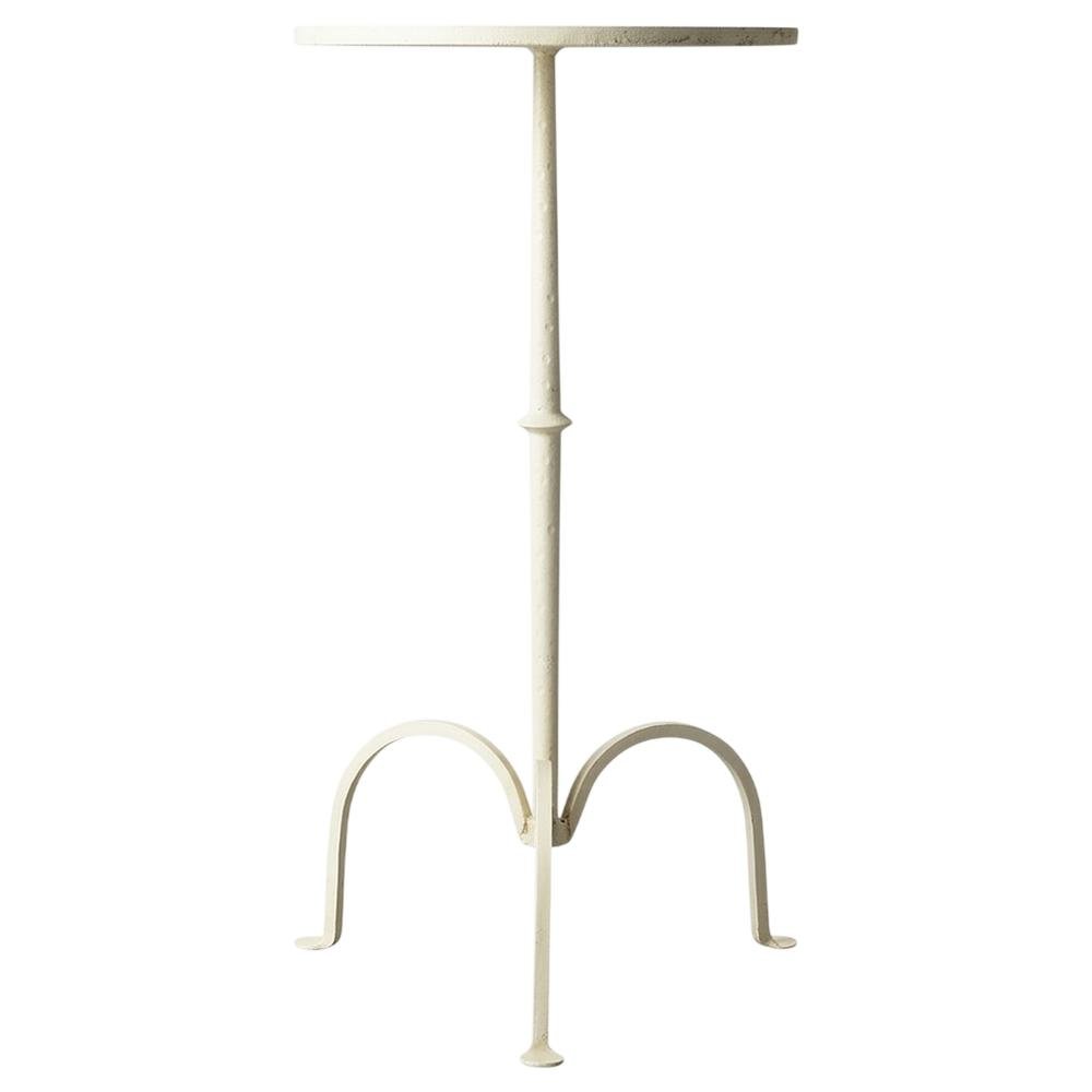 Round Pedestal End Table, Transitional Accent Side Table for Living Room. Picture 1
