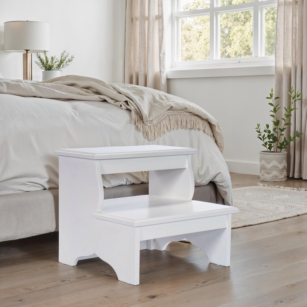 Melrose Step Stool, White. Picture 2