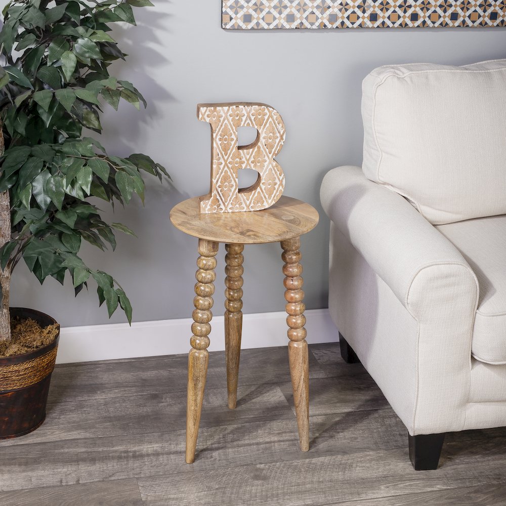 Fluornoy Wood Side Table, Light Brown. Picture 5
