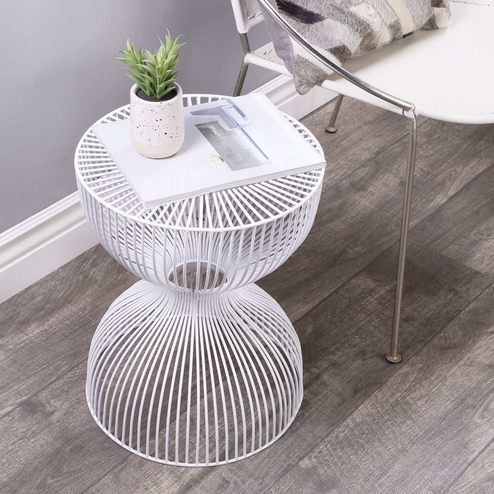 Nicholas Metal Side Table, White. Picture 6