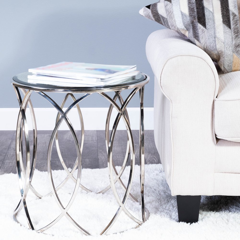 Desiree Mirrored End Table, Silver. Picture 6