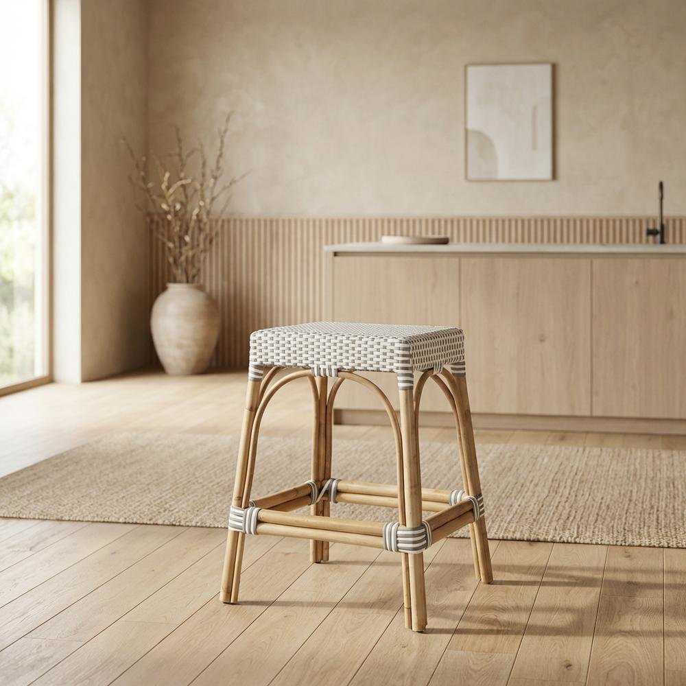 Rattan Counter Stool with Footrest, Coastal Bar Stool for Kitchen Dining Room. Picture 3