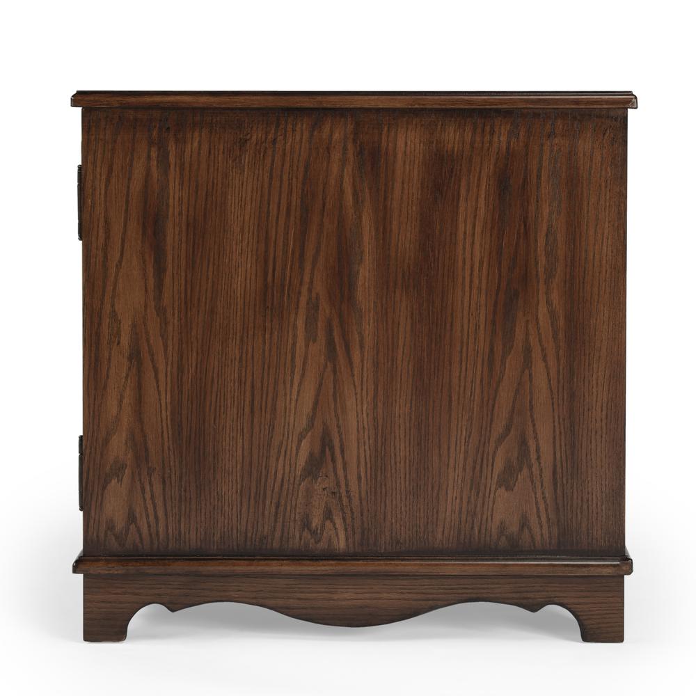 Gregory Side Table, Medium Brown. Picture 5
