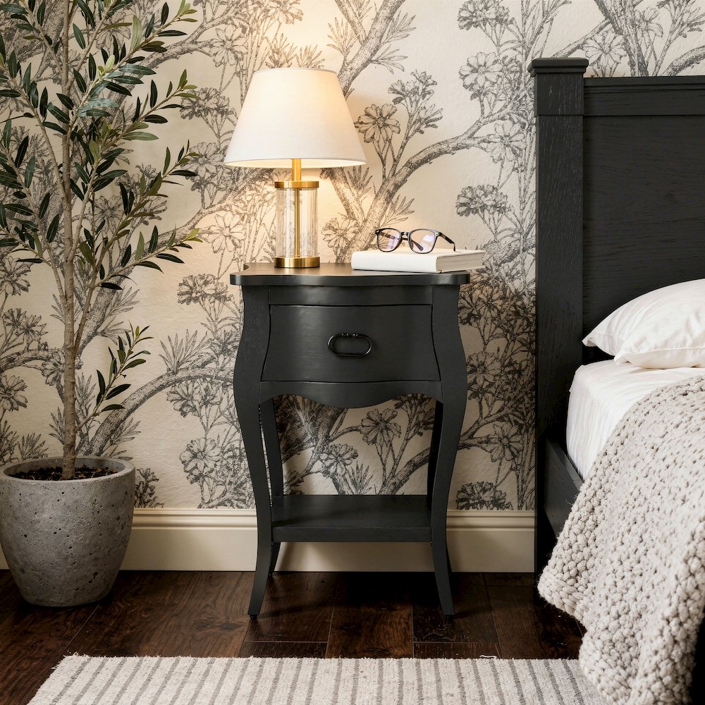 Rochelle 1 Drawer Nightstand, Black. Picture 2