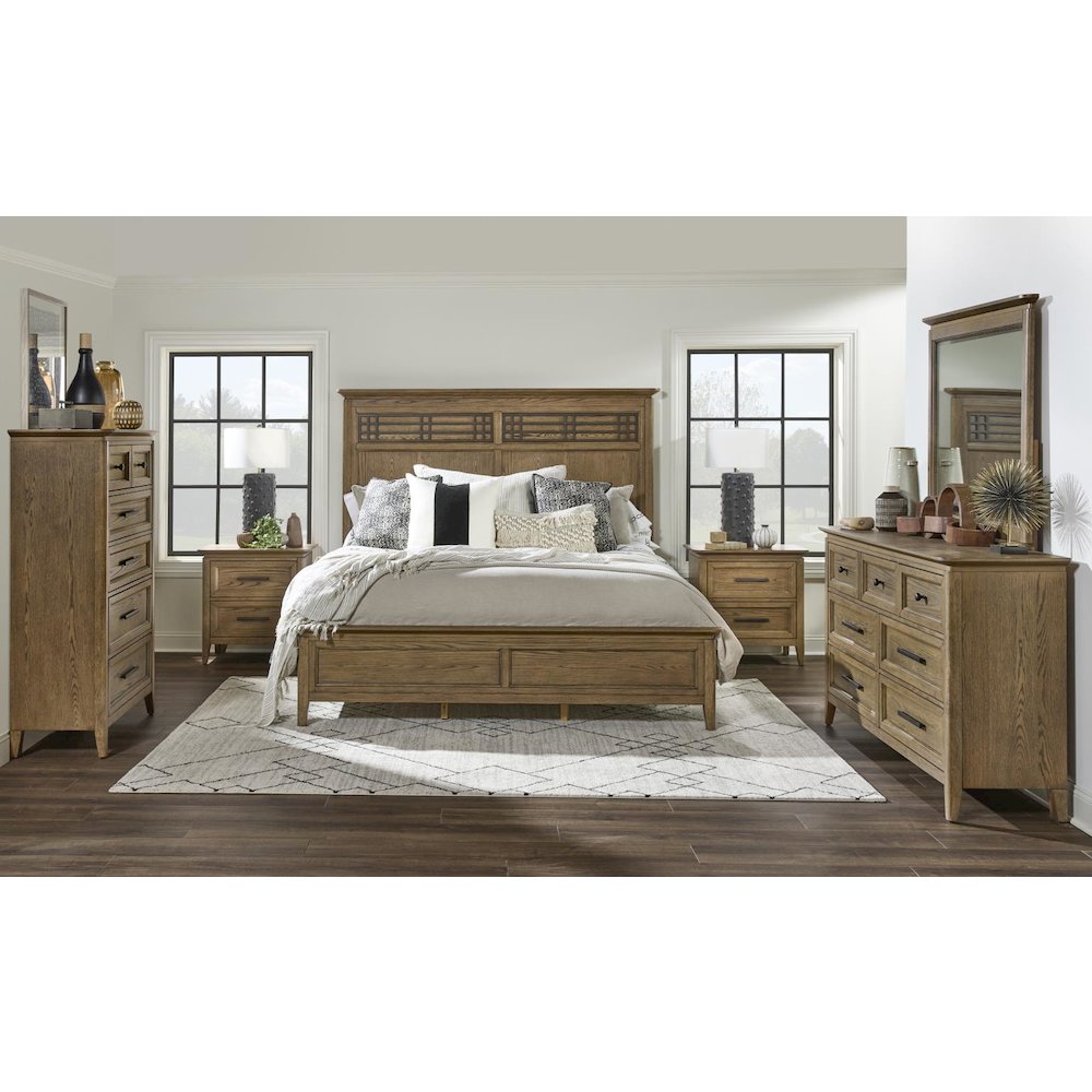Beacon Hill Nightstand (2 Drawers, Power Outlet). Picture 3