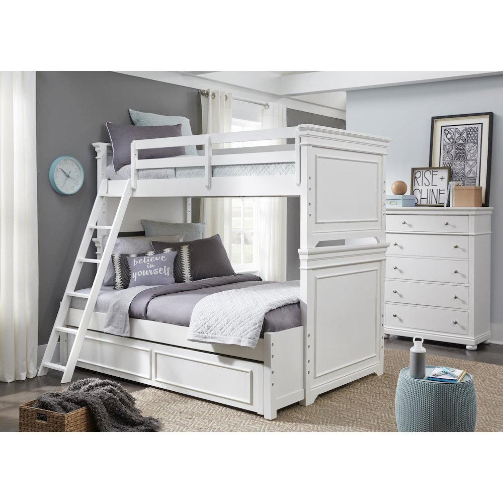 Canterbury 2.0 Vertical Mirror (Beveled). Picture 6