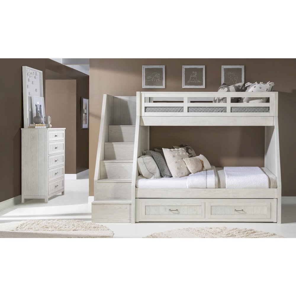 Preston Drawer Chest (5 Drawers). Picture 4