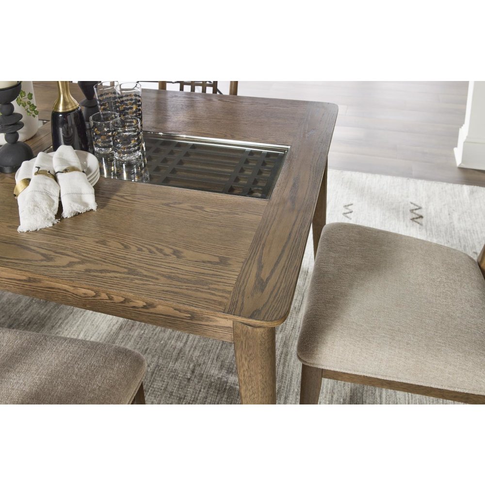 Beacon Hill Rect. Dining Table (W/ 1 18" Leaf). Picture 8