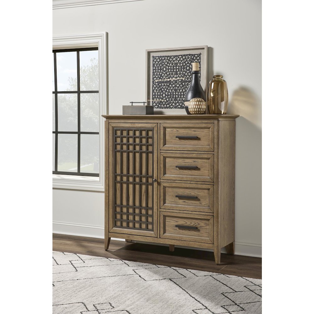 Beacon Hill Door Chest/Bureau (1 Door, 3 Shelves, 4 Drawers). Picture 3