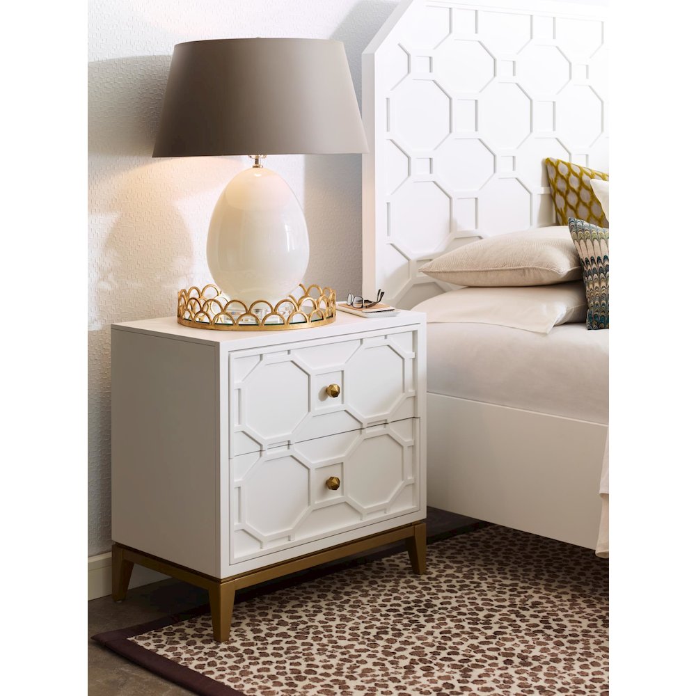 Chelsea Night Stand W/ Decorative Lattice (2 Drawers, Outlet W/ USB). Picture 4