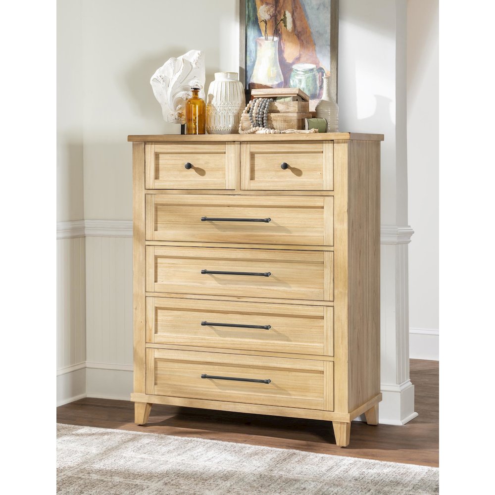 XXX's and OOO's Chest (5 Drawers). Picture 2