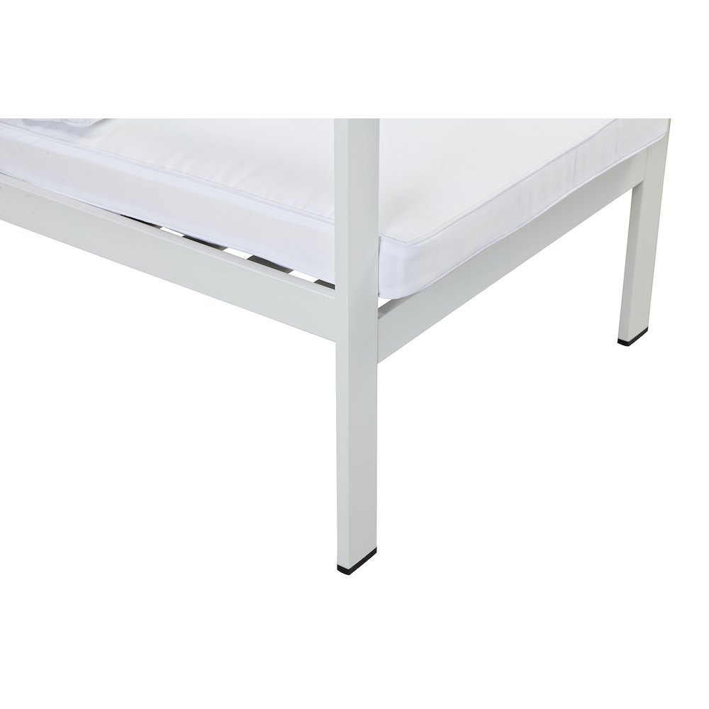 Karen Chair, White In Aluminum, Polyresin. Picture 6