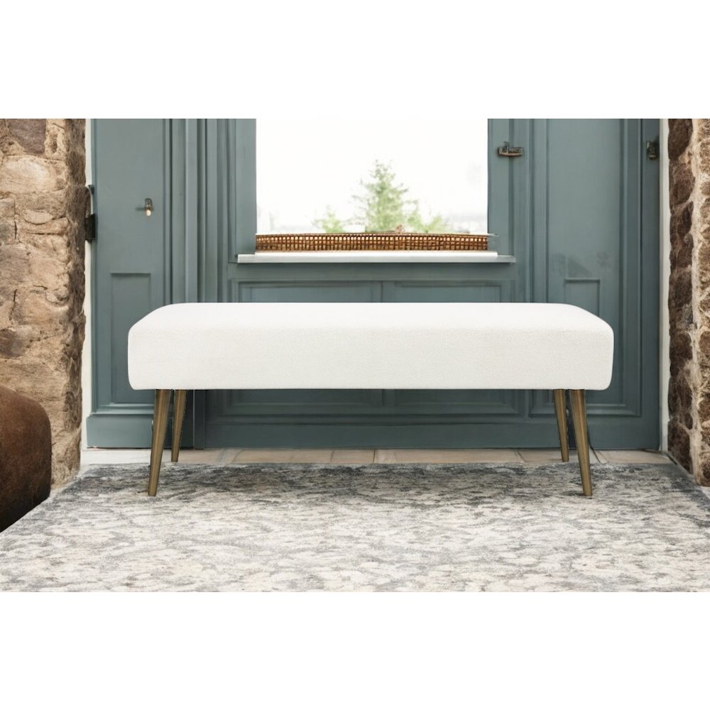 Avah Bench Boucle White. Picture 5