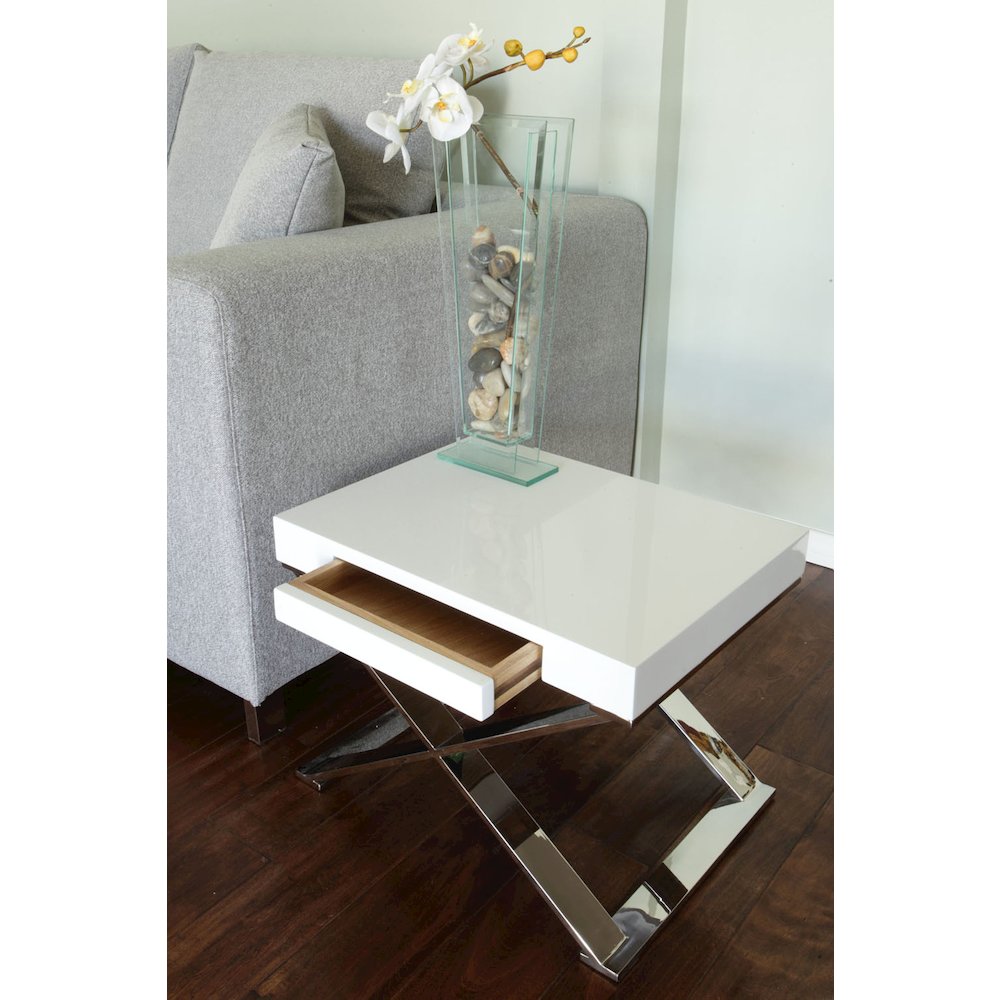 Alexa Side Table White. Picture 8