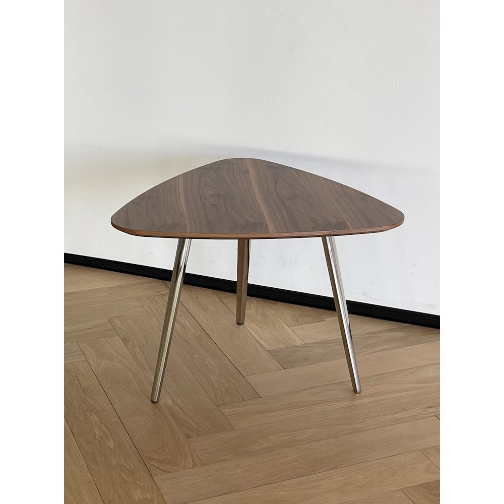 Hal Accent Table Veneer Walnut. Picture 7