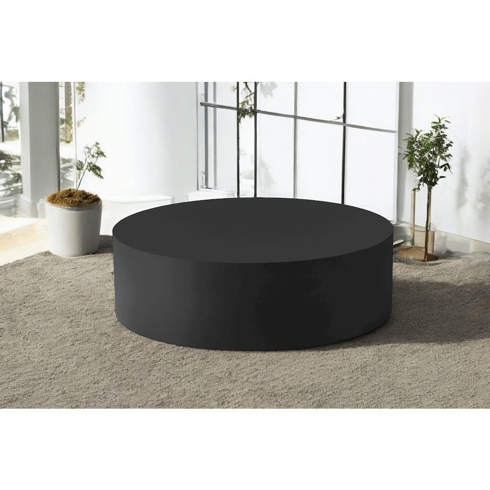 Spencer Round Coffee Table Black. Picture 3